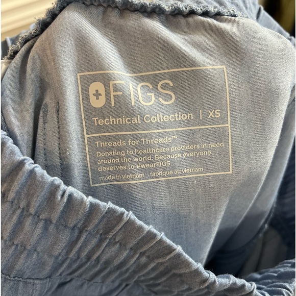 Gently Used Figs Scrub Set - Picture 6 of 6